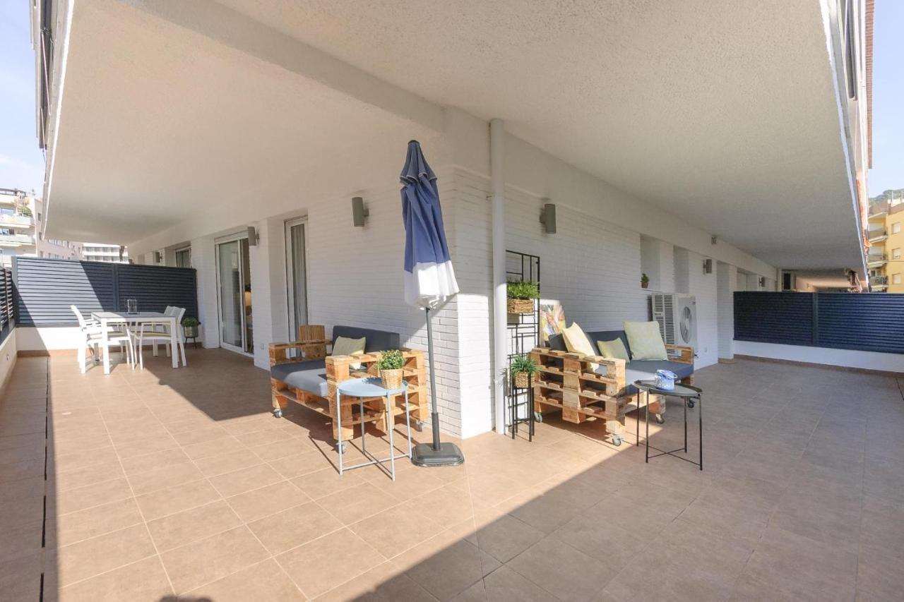 Lets Holidays Cozy Apartment With Terrace トッサ・デ・マール エクステリア 写真